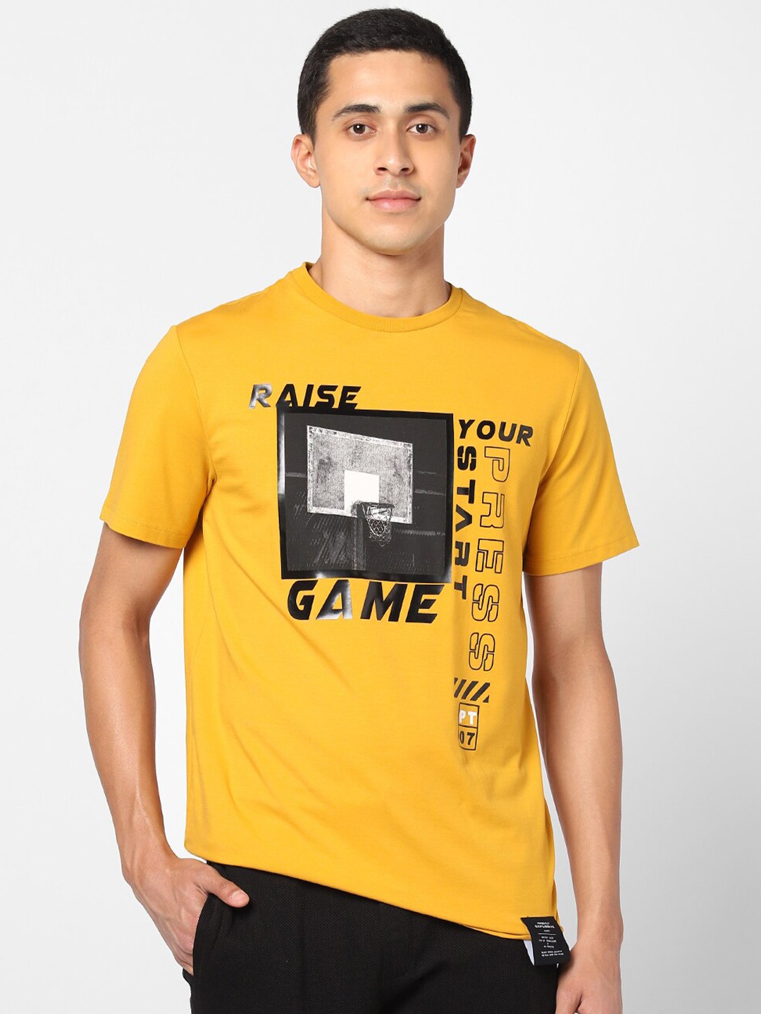 

Street Armor by Pantaloons Men Mustard Yellow Printed T-shirt