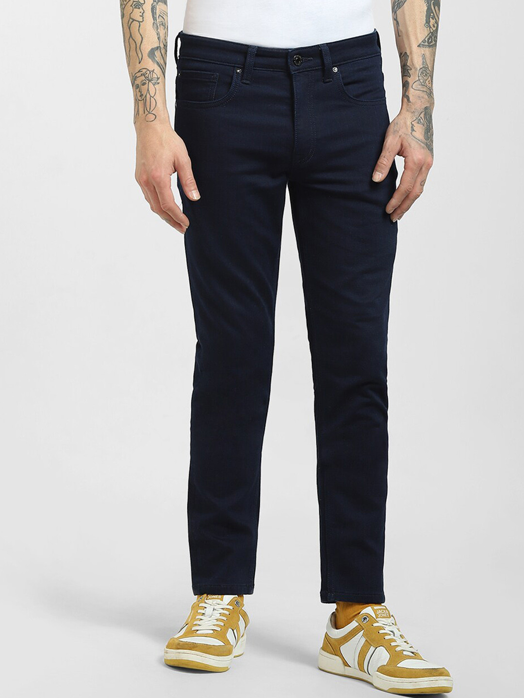 

Jack & Jones Men Blue Low-Rise Jeans