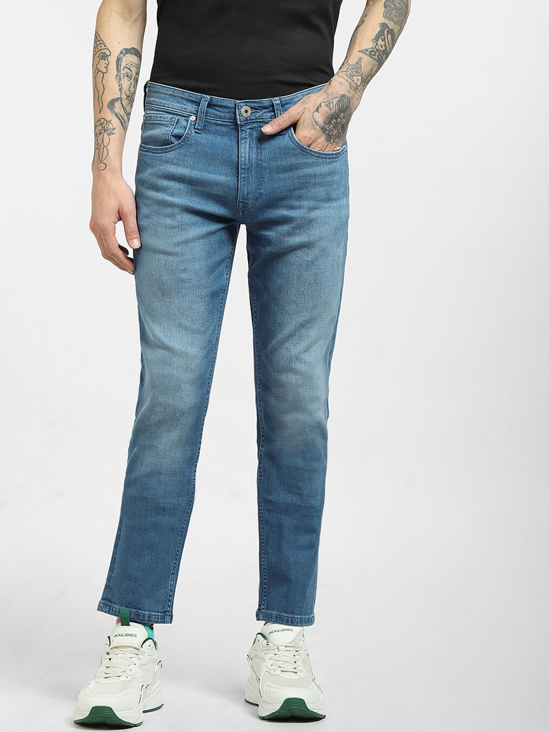 

Jack & Jones Men Blue Low-Rise Light Fade Jeans