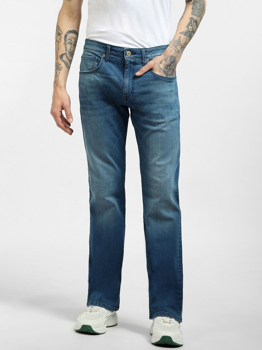 

Jack & Jones Men Blue Low-Rise Regular-Fit Jeans