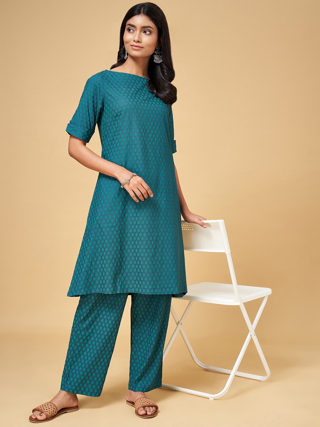 

RANGMANCH BY PANTALOONS Women Teal Printed Kurti with Trousers