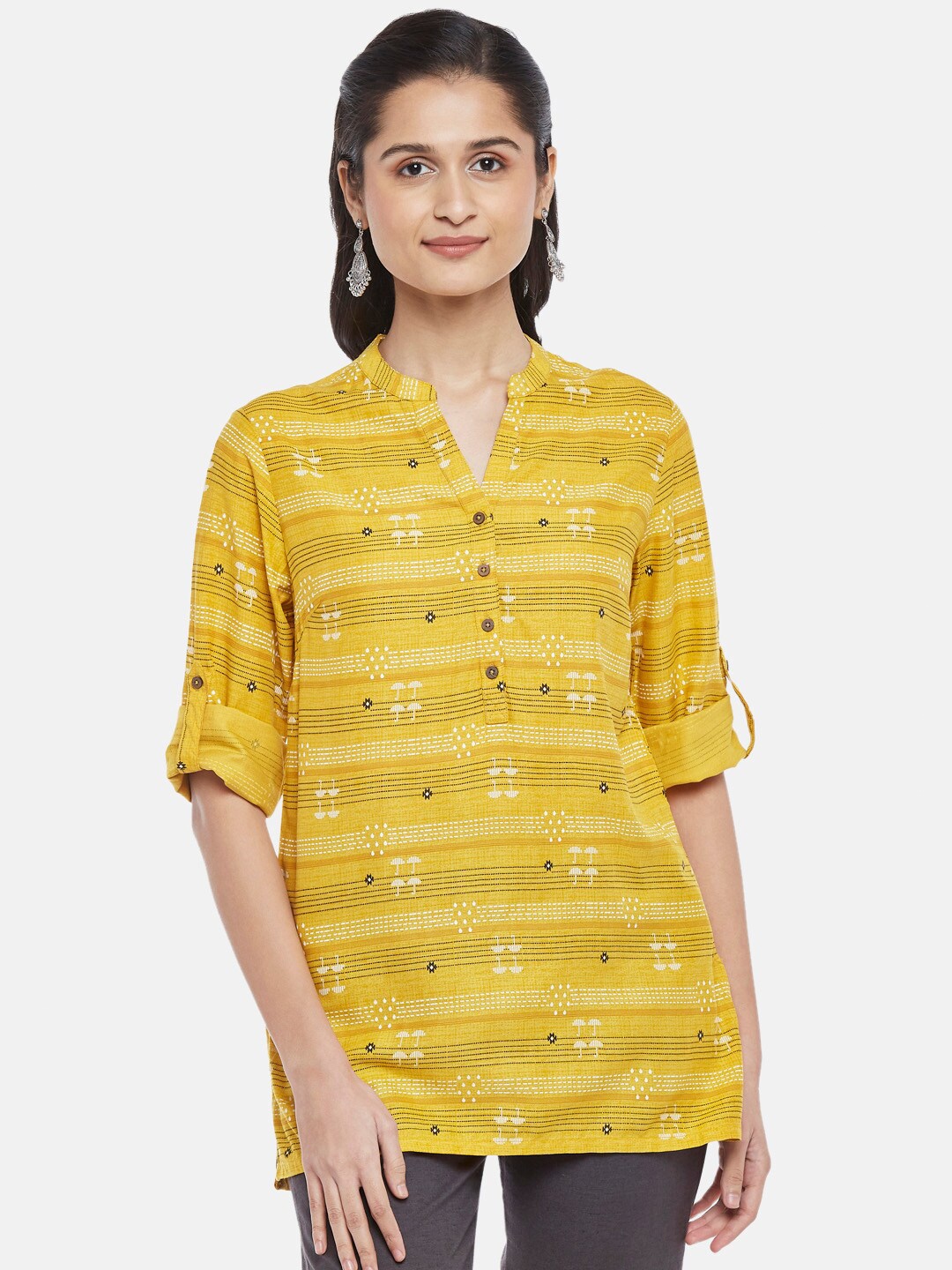 

AKKRITI BY PANTALOONS Women Mustard Abstract Striped Tunic