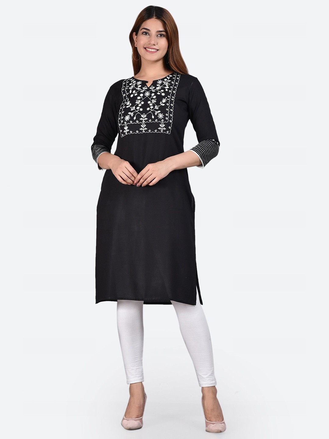 

Glorious Women Black Floral Embroidered Kurta