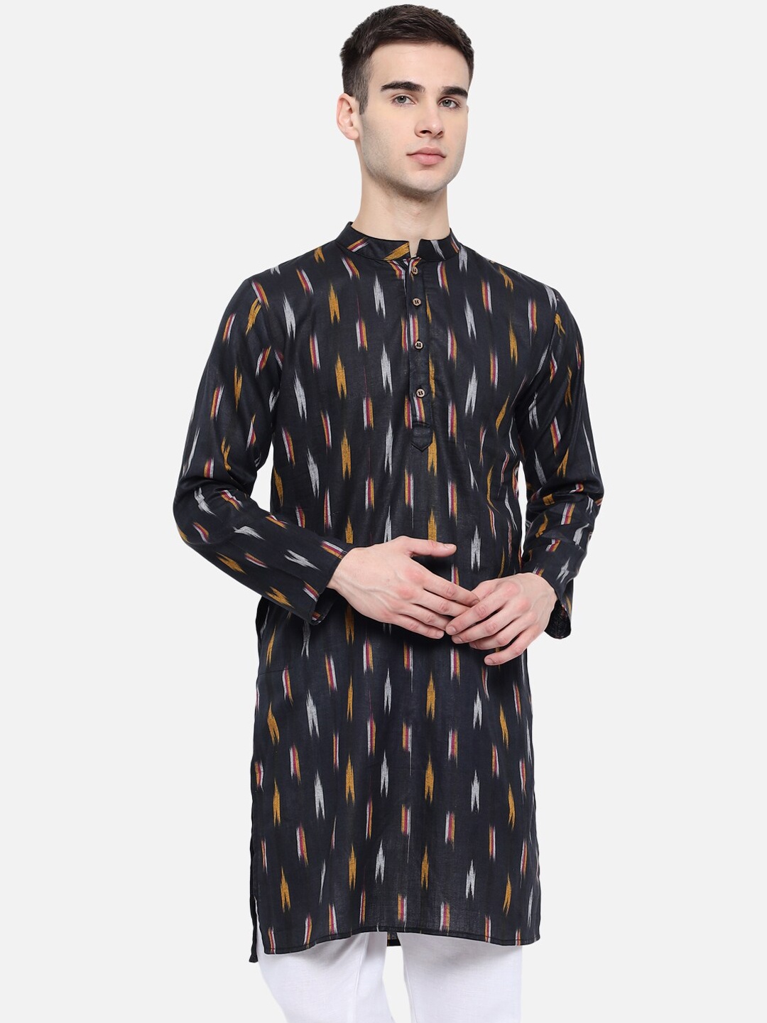 

Vastraa Fusion Men Black Woven Design Cotton Kurta