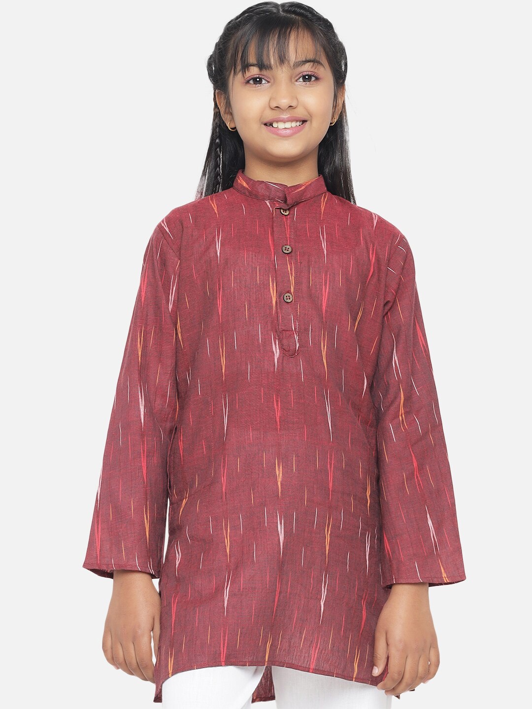 

Vastraa Fusion Girls Maroon Ikat Printed Handloom Kurta