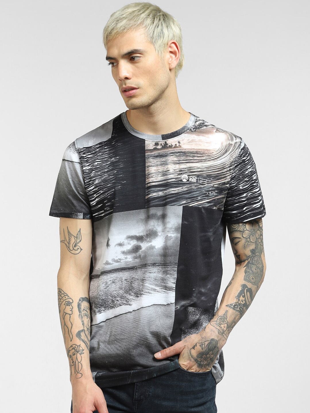 

Jack & Jones Men Black & Grey Printed Cotton T-shirt