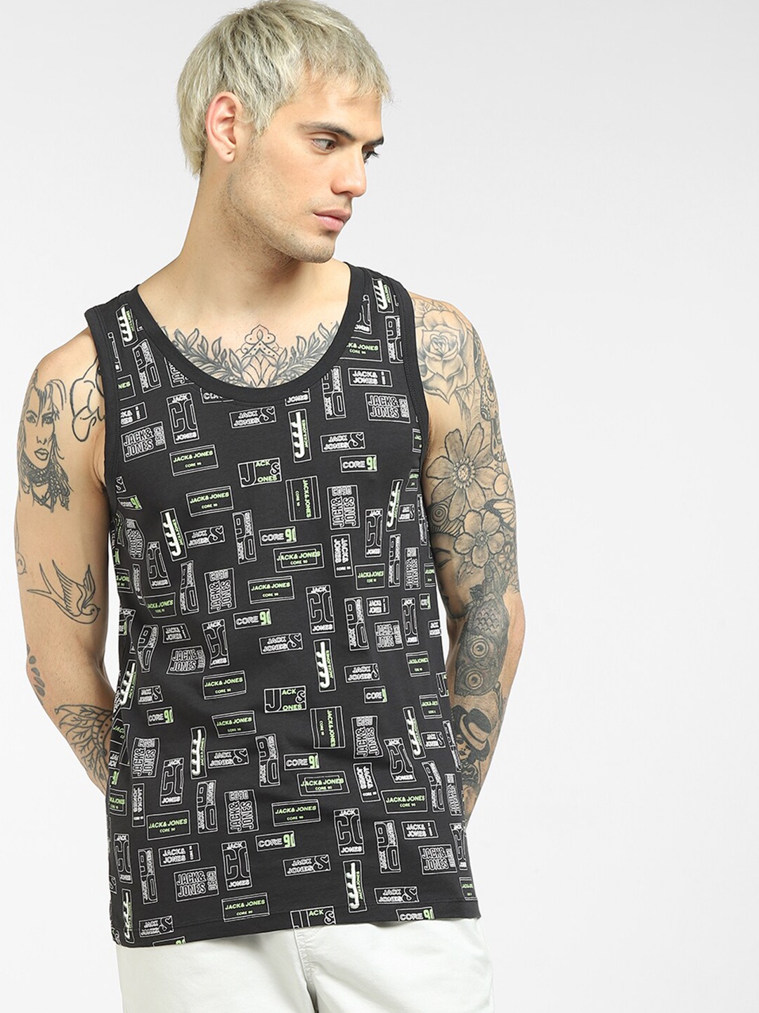 

Jack & Jones Men Black Graphic Printed T-shirt