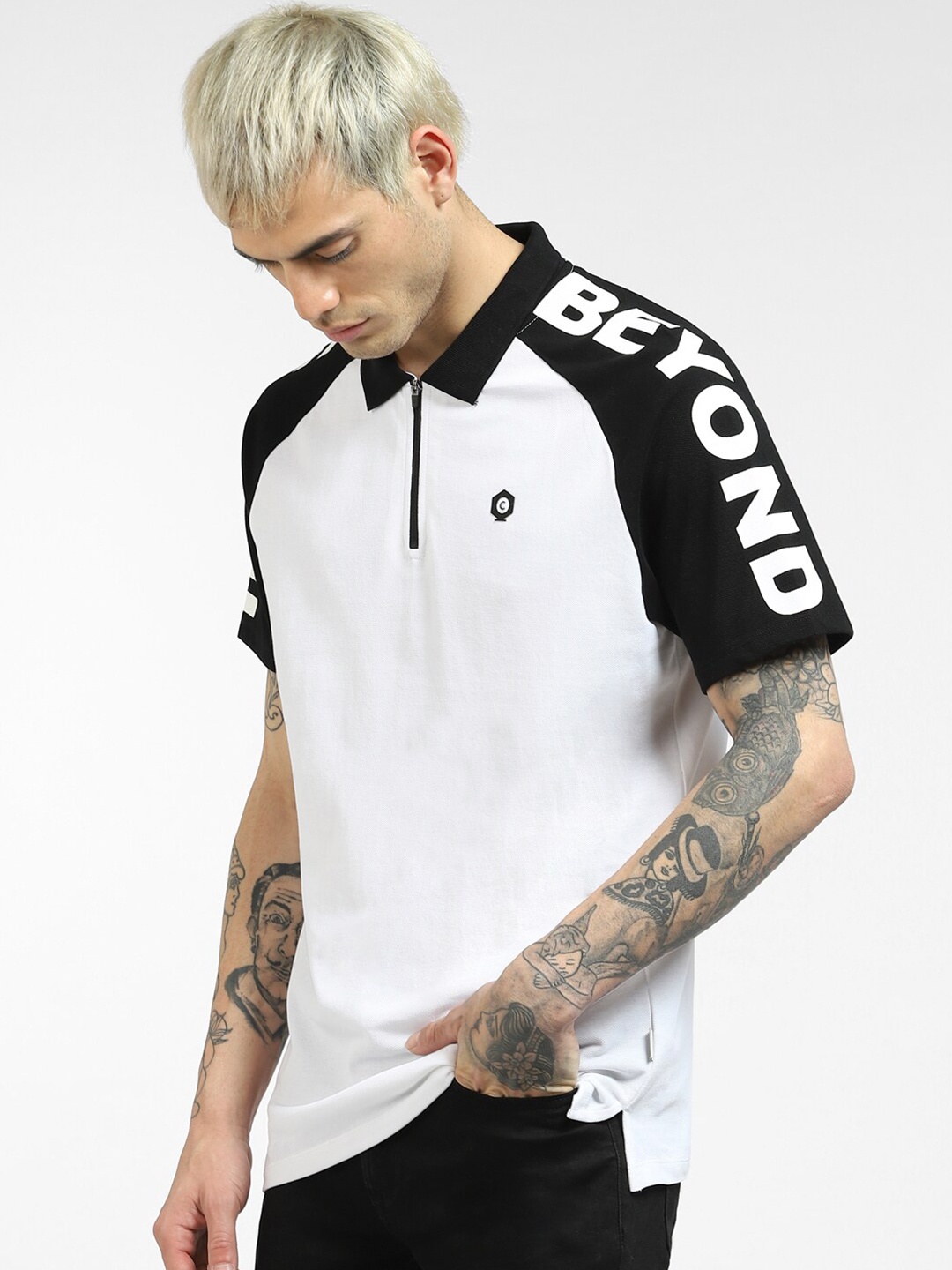 

Jack & Jones Men White & Black Typography Printed Polo Collar Cotton T-shirt