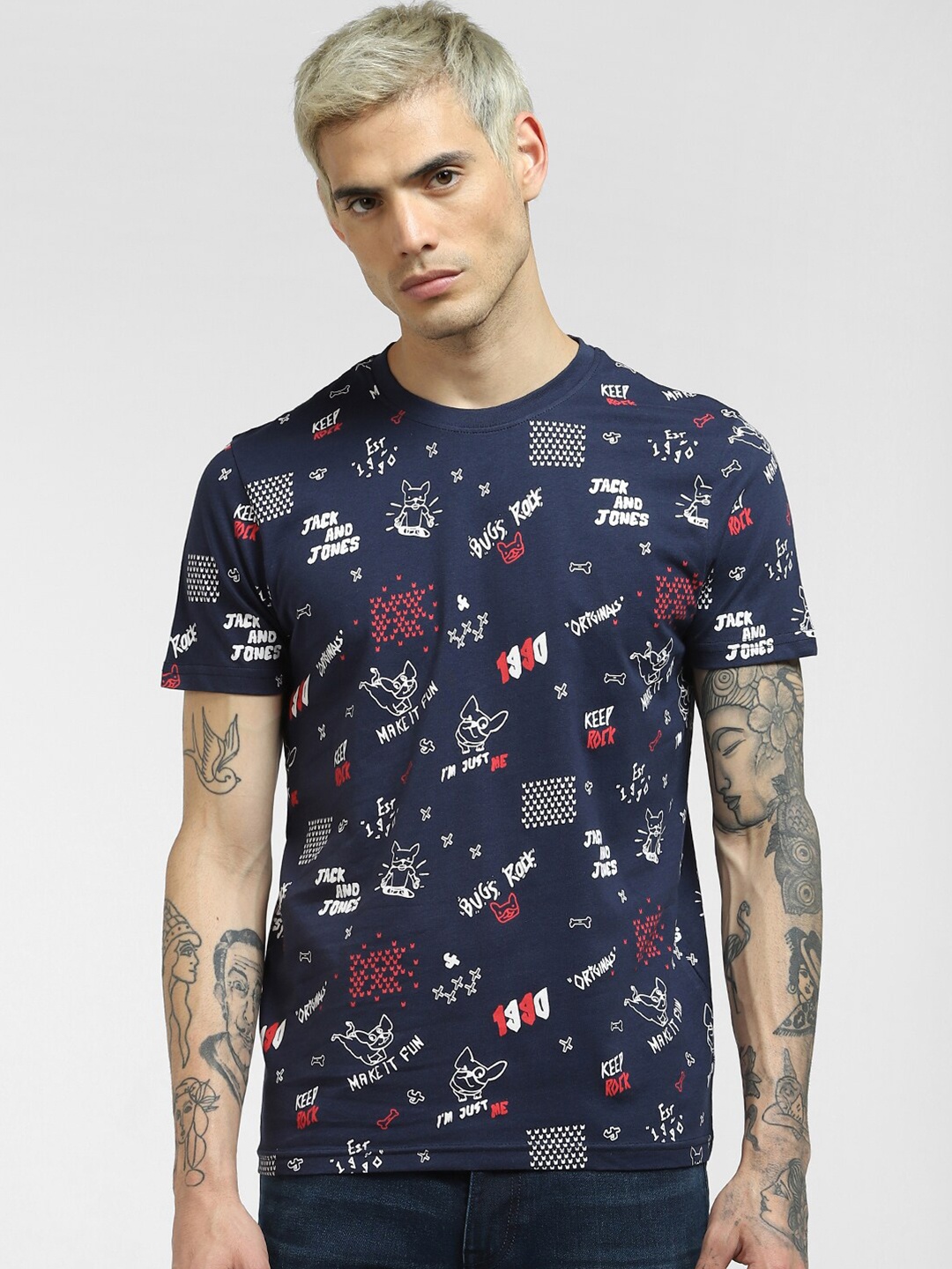 

Jack & Jones Men Blue Floral Printed T-shirt
