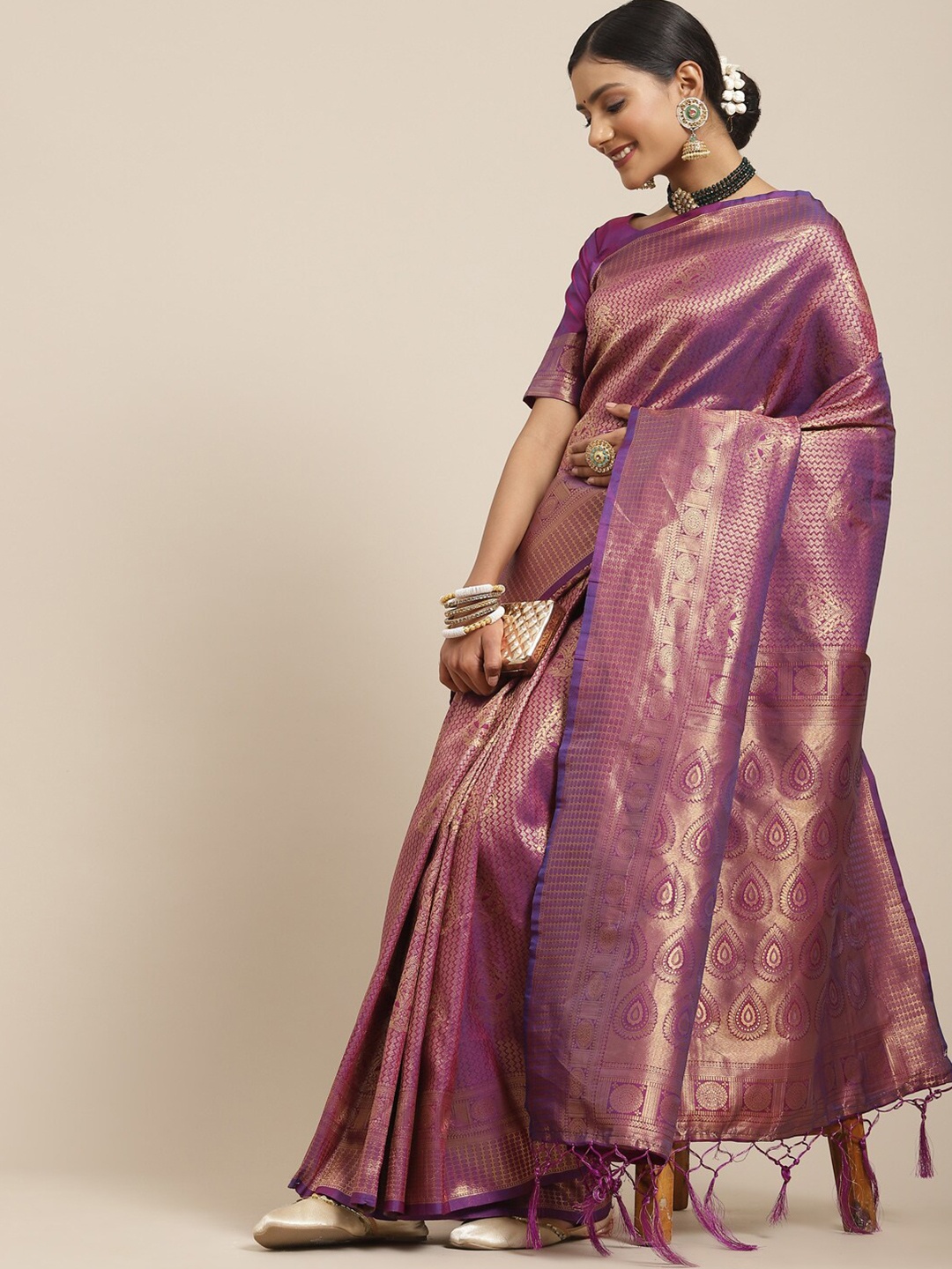 

KALINI Purple & Gold-Toned Floral Zari Silk Blend Kanjeevaram Saree