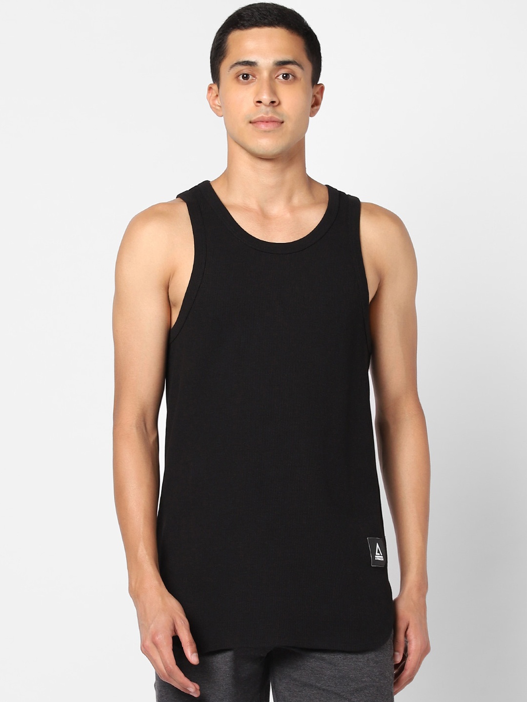 

Street Armor by Pantaloons Men Black Solid Cotton Innerwear Vests
