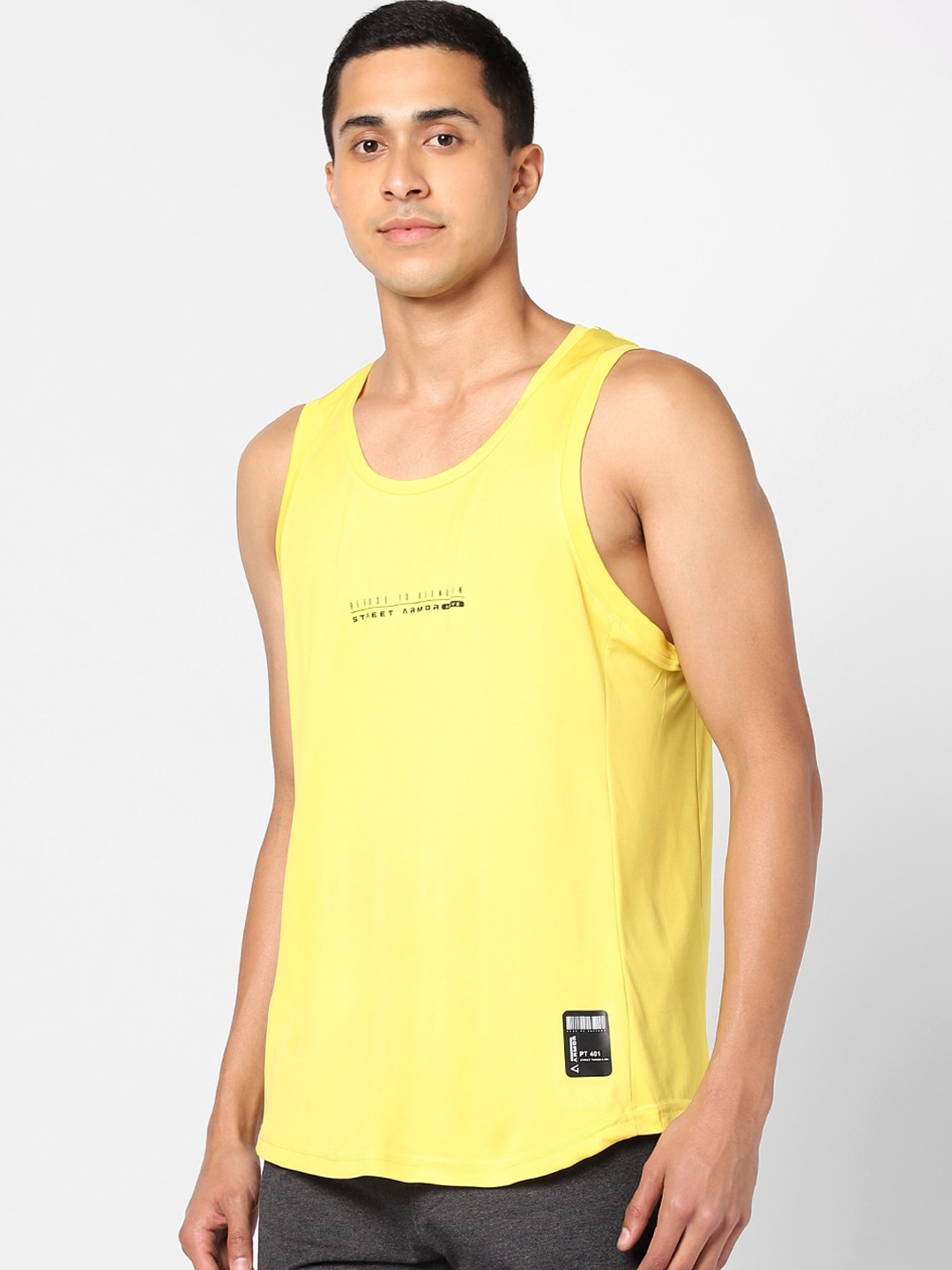 

Street Armor by Pantaloons Men Yellow & Black Printed Innerwear Vests