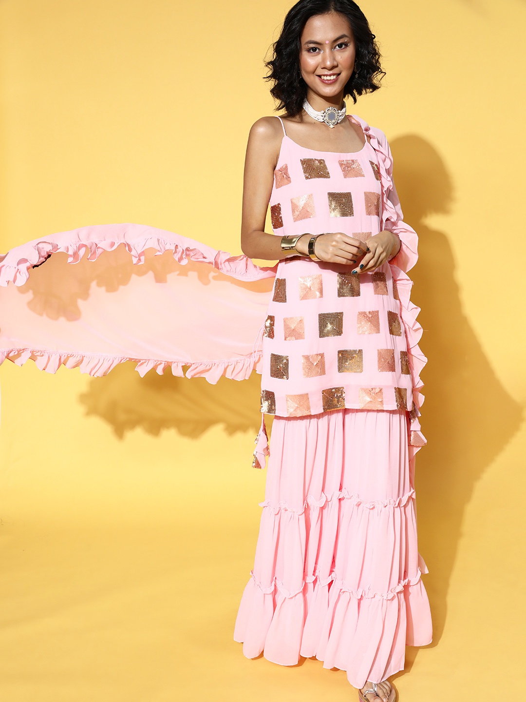 

Inddus Geometric Poly Georgette Nuovo Sleeves Kurta Set, Peach