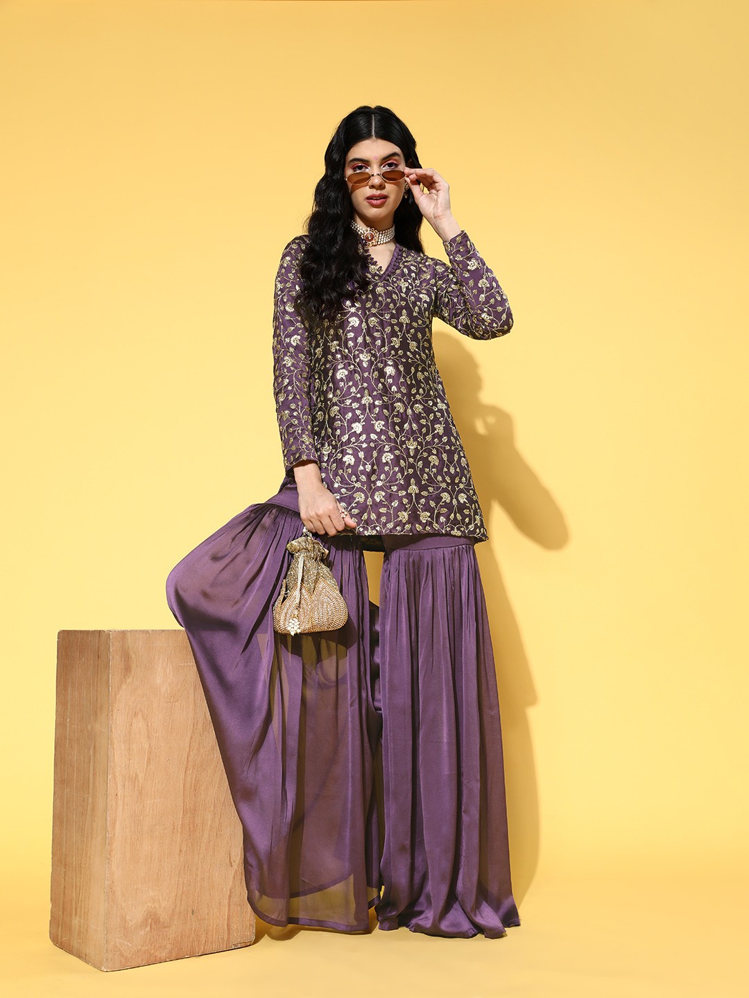 

Inddus Ethnic Motifs Silk Blend Nuovo Sleeves Kurta Set, Purple