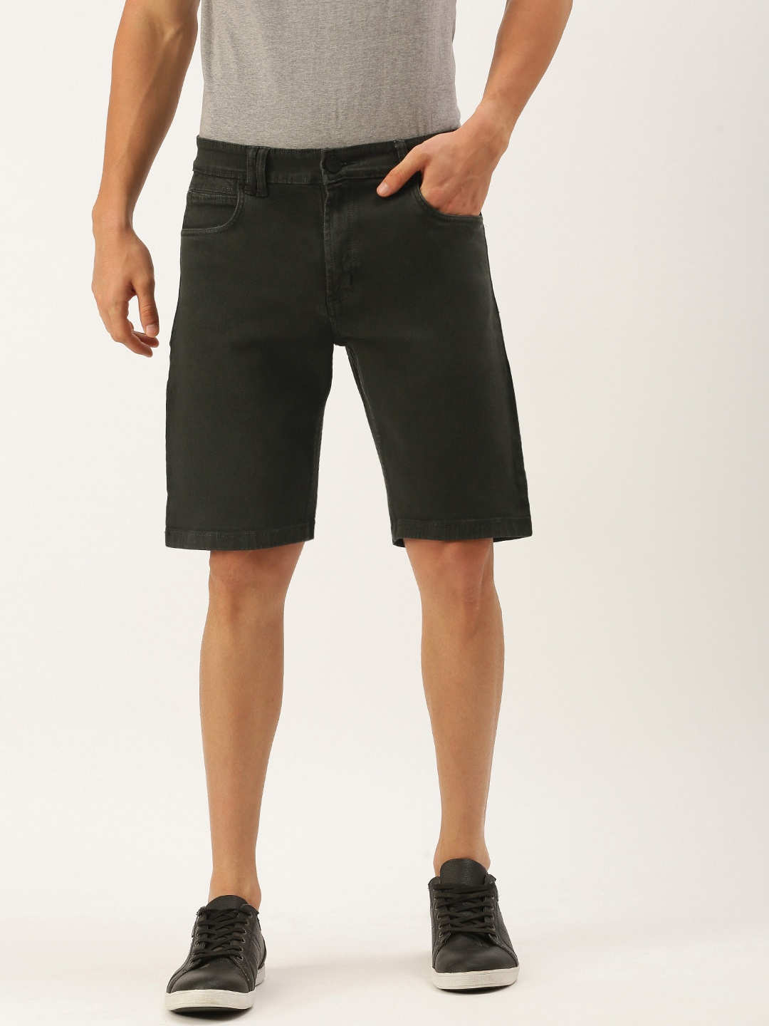

IVOC Men Green Solid Cotton Slim Fit Denim Shorts