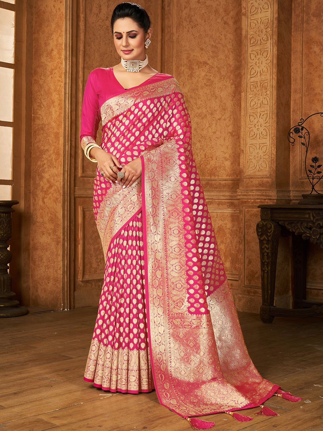 

Inddus Magenta & Silver Woven Design Zari Silk Blend Kanjeevaram Saree