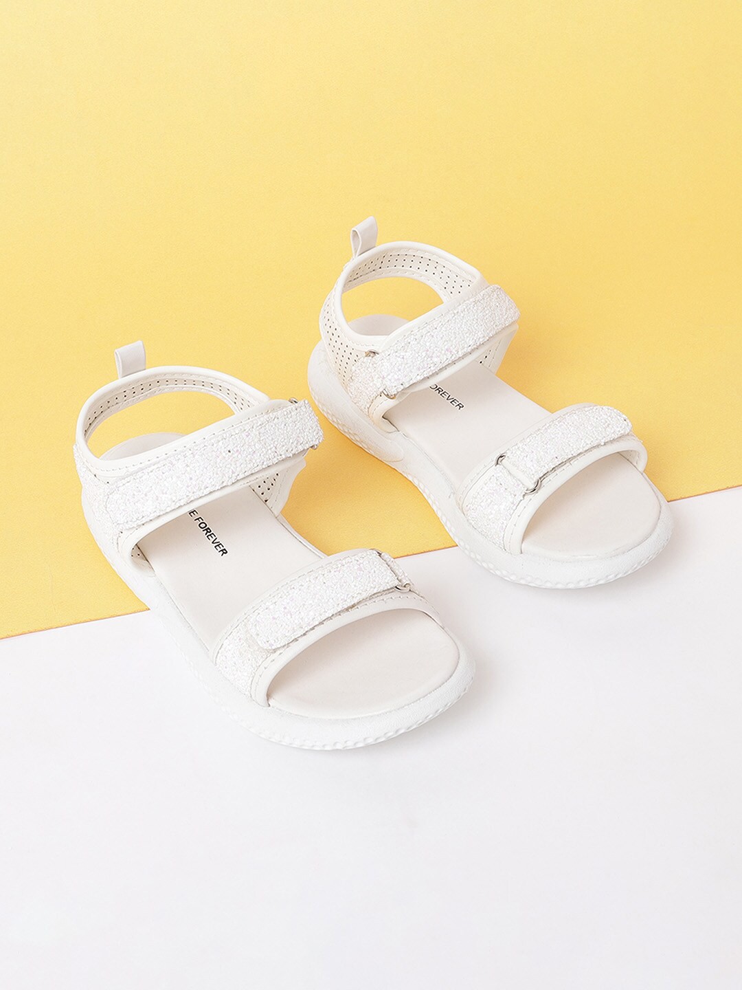 

Fame Forever by Lifestyle Girls White Open Toe PU Flats