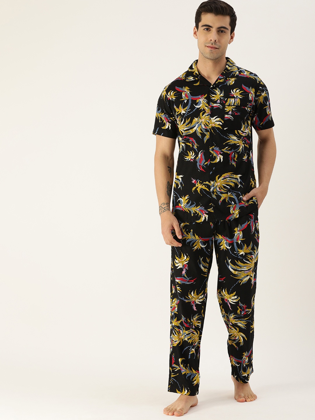 

Bene Kleed Men Black & Mustard Yellow Tropical Print Pure Cotton Pyjamas Set