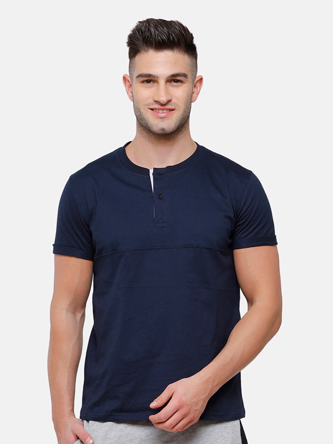 

MADSTO Men Navy Blue Solid Henley Neck Cotton Slim Fit T-shirt