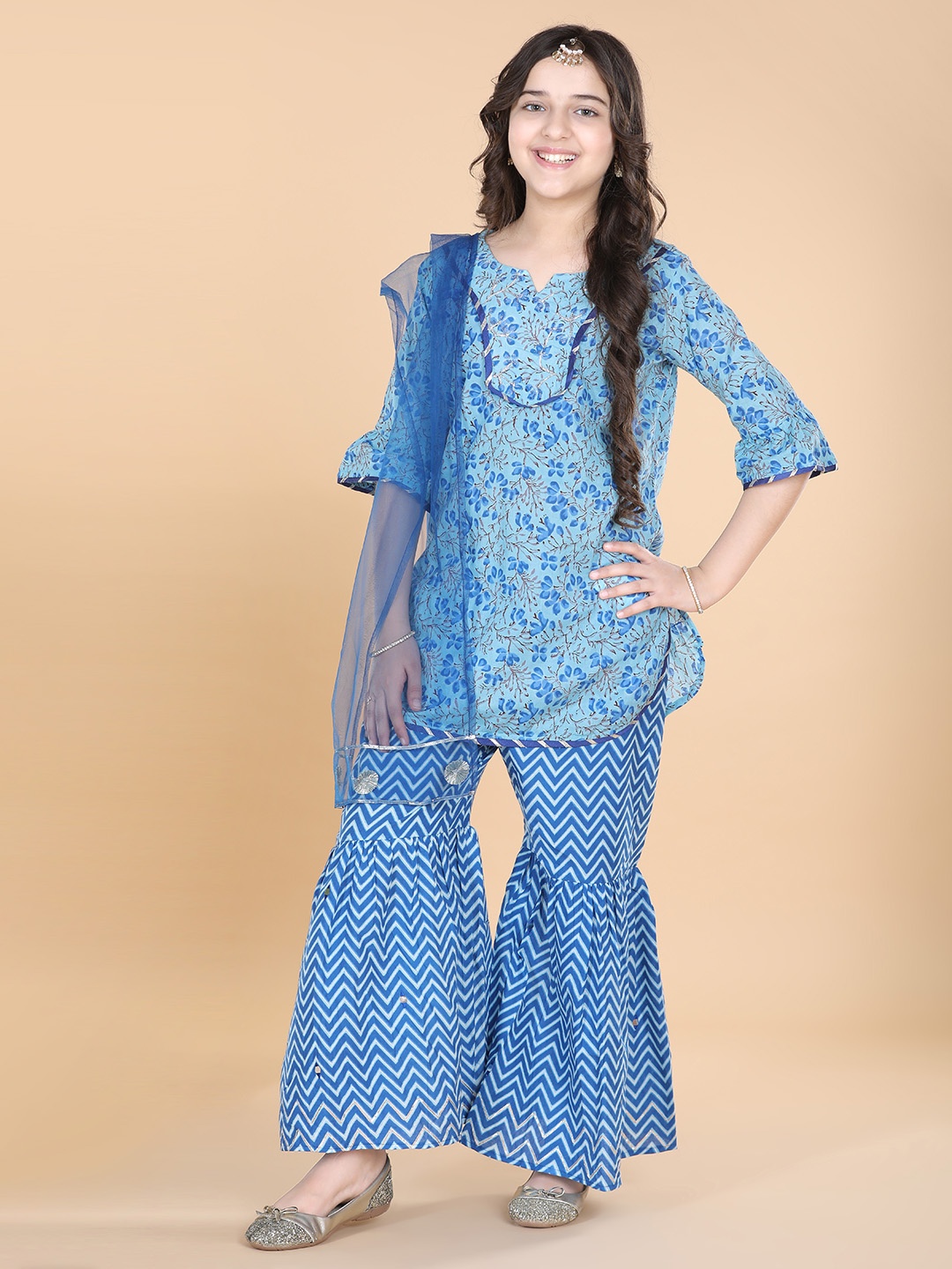 

ADIVA Girls Blue Floral Printed Layered Gotta Patti Kurti with Palazzos & Dupatta