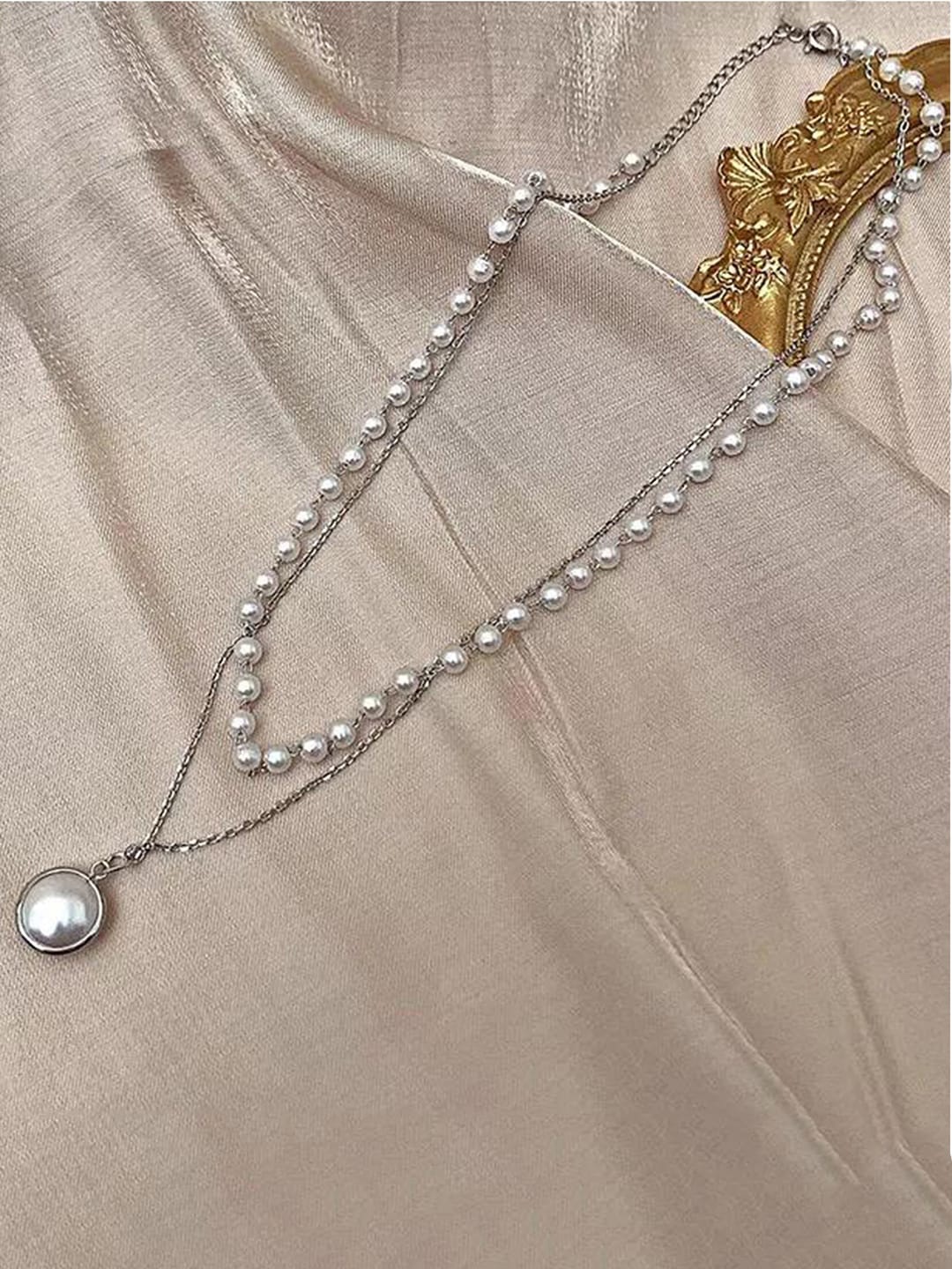 

Vembley Silver-Plated Stone Studded & Beaded Jewellery Set