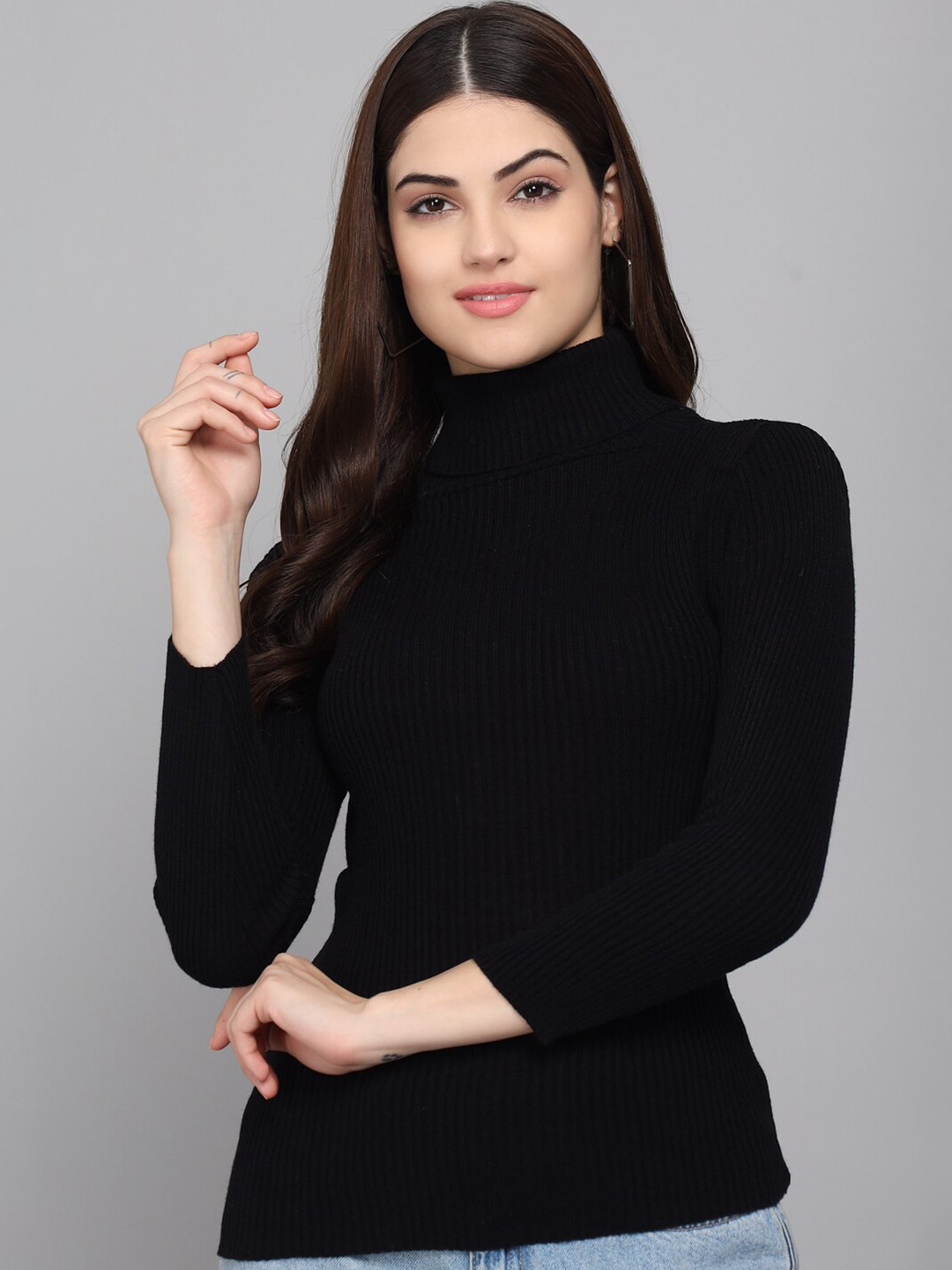 

Darzi Women Black Woolen Ribbed Pullover