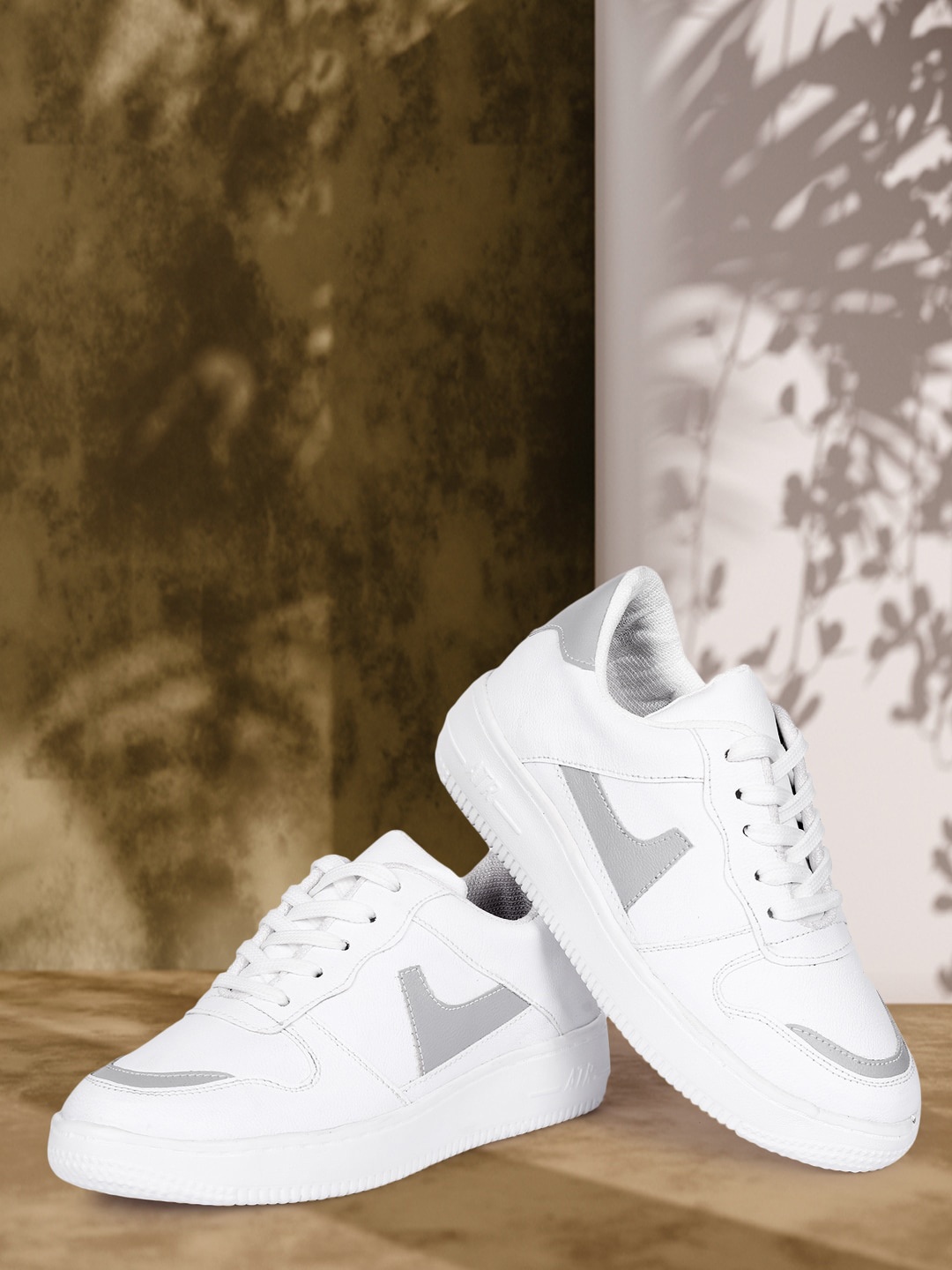 

FASHIMO Women White Colourblocked Sneakers
