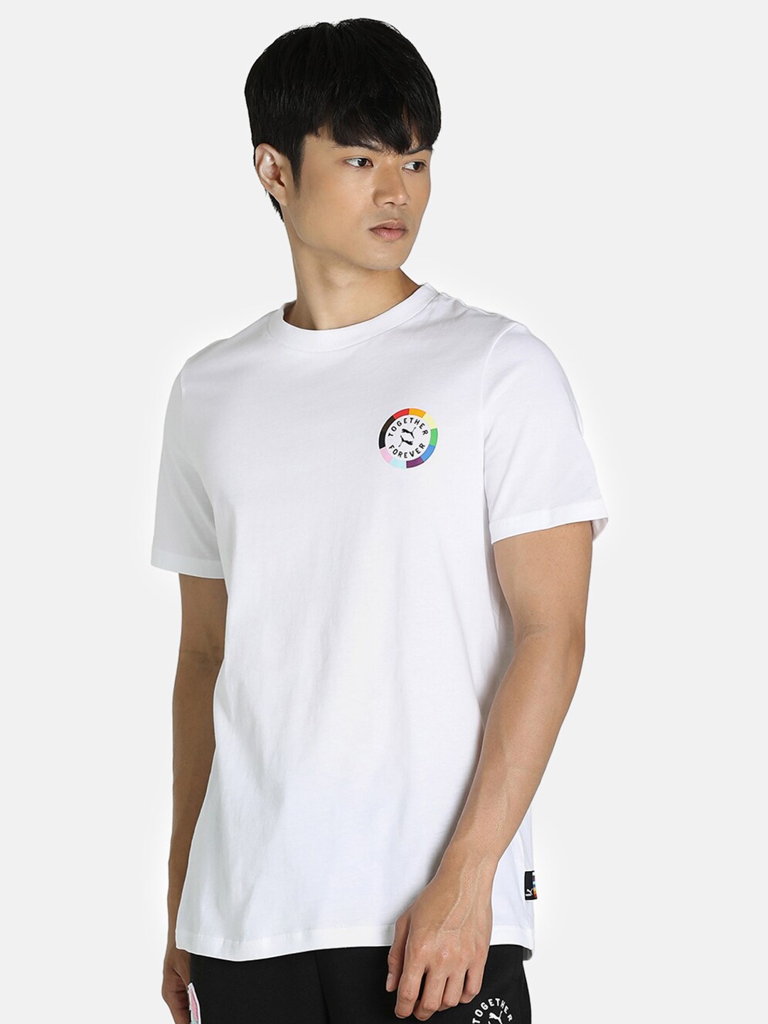 

Puma Men White PRIDE Graphic Outdoor T-shirt