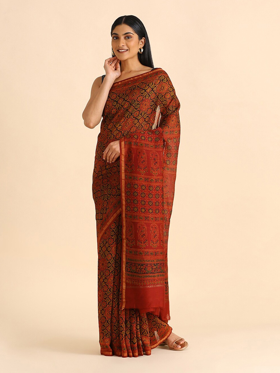 

Taneira Red & Green Ajrakh Hand Block Prrinted Block Print Silk Cotton Saree