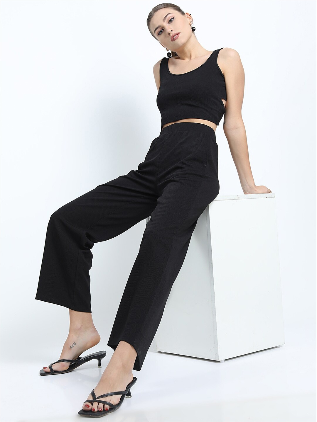 

Tokyo Talkies Women Black Solid Crop Top With Trousers