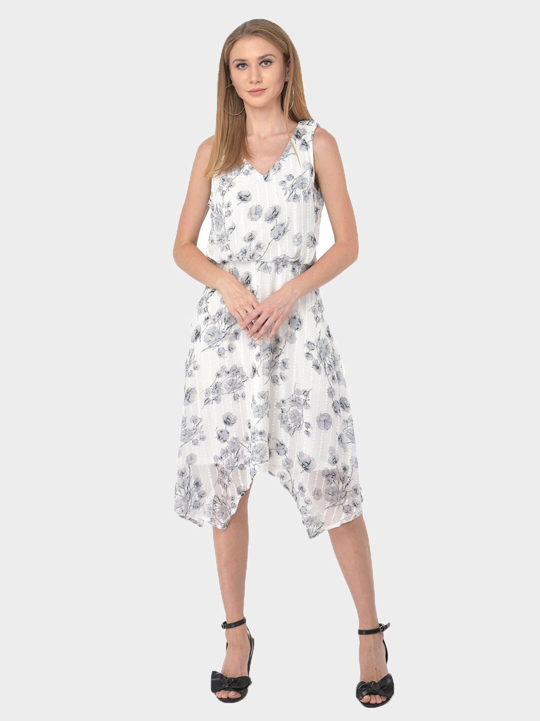 

Latin Quarters White Floral Midi Dress