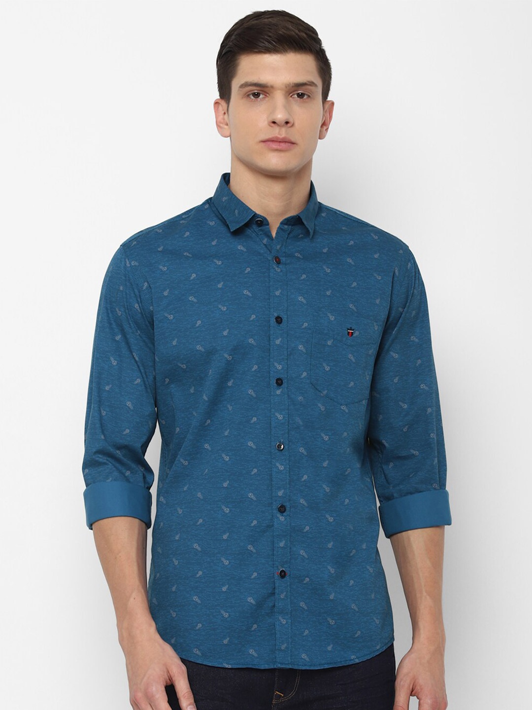 

Louis Philippe Sport Men Blue Slim Fit Floral Printed Casual Shirt