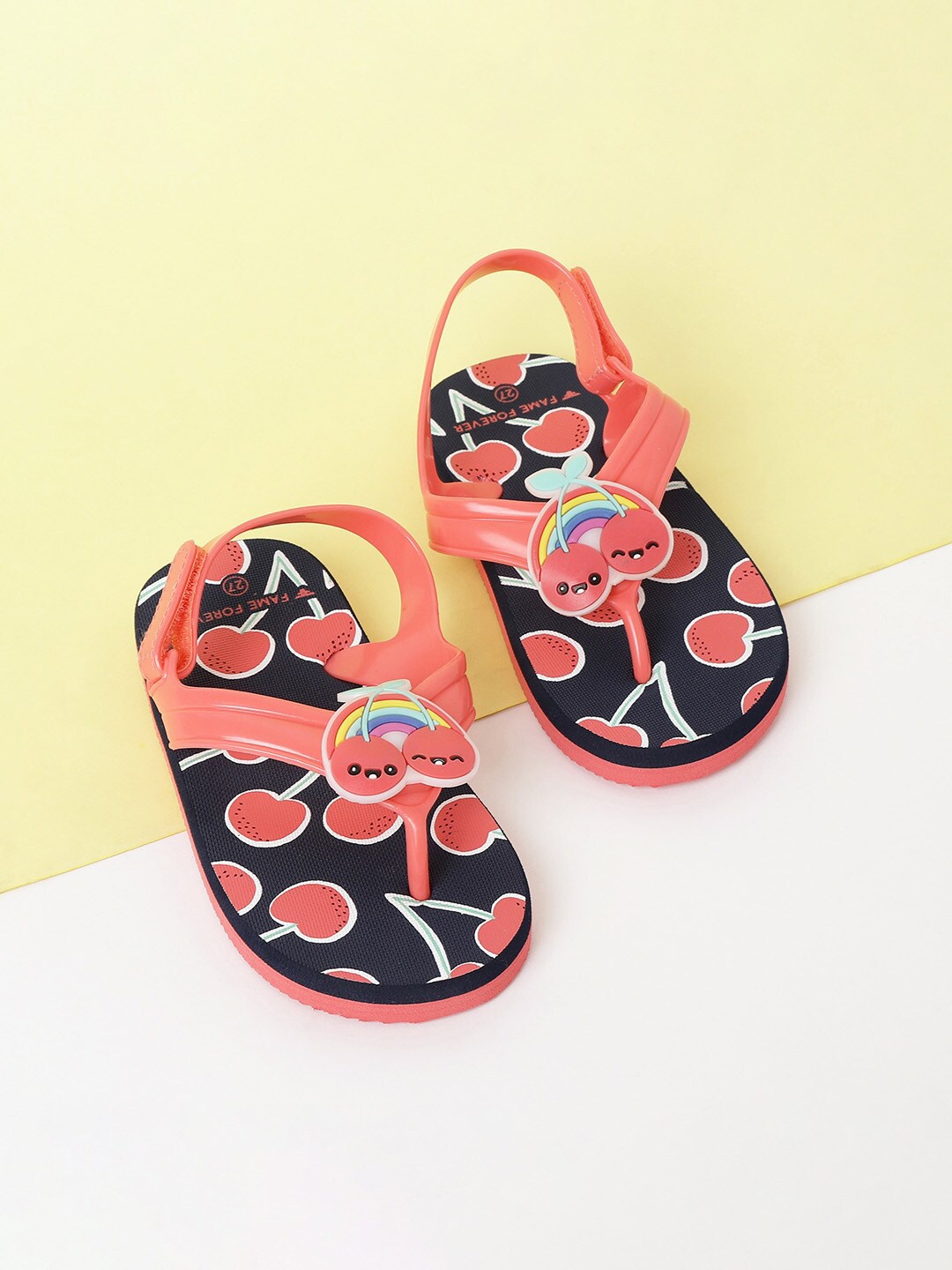 

Fame Forever by Lifestyle Girls Black & Pink Printed Thong Flip-Flops