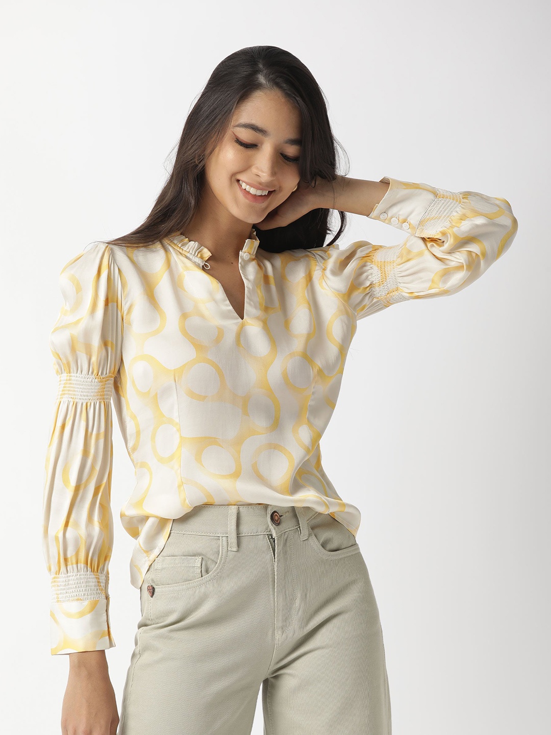 

RAREISM Off White Geometric Print Keyhole Neck Top
