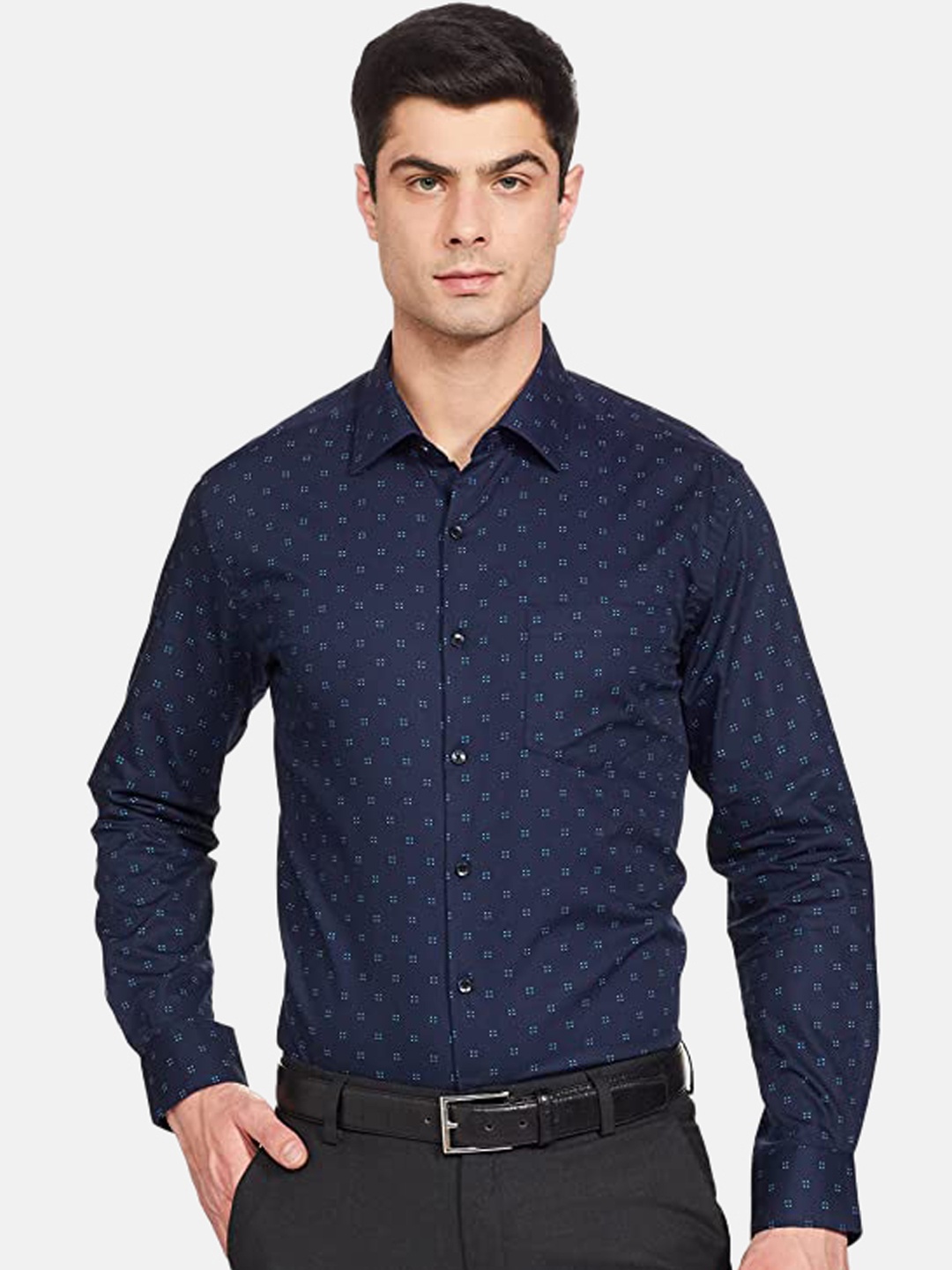 

IVOC Men Navy Blue Geometric Printed Formal Shirt