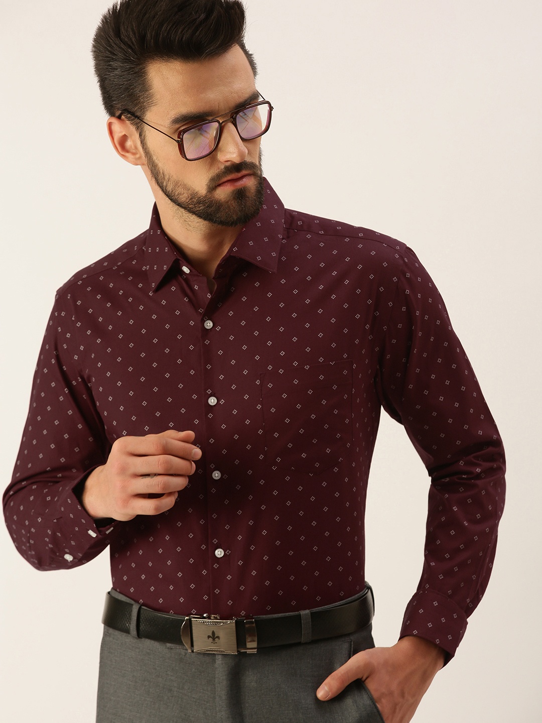 

IVOC Men Burgundy Geometric Printed Formal Shirt