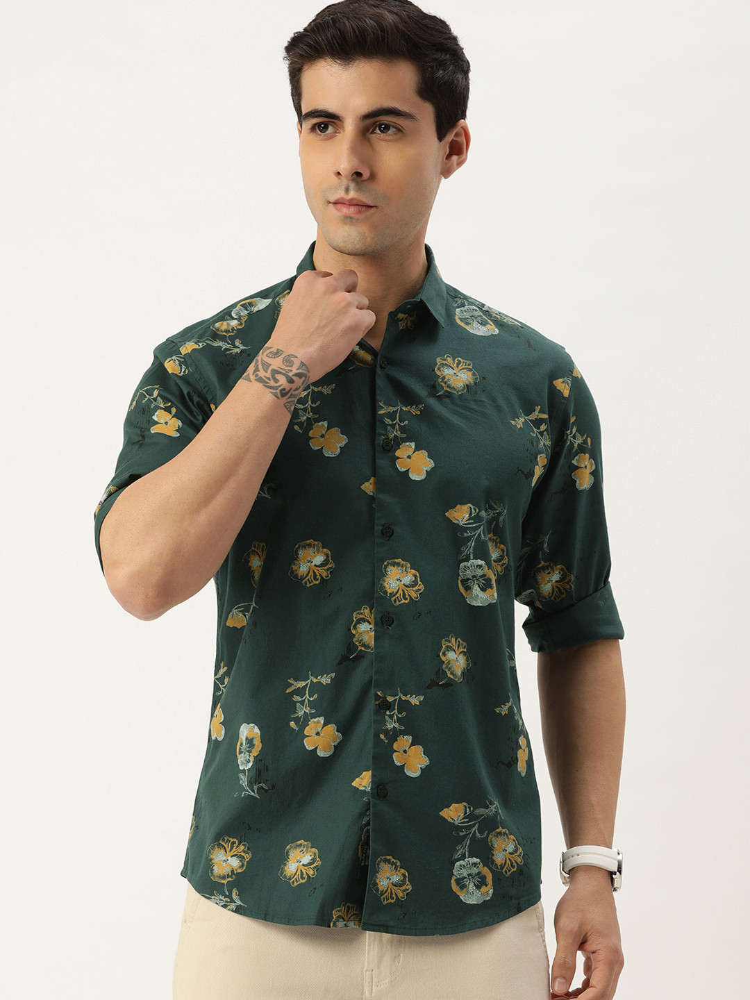 

Bene Kleed Men Olive Green & Mustard Yellow Slim Fit Floral Printed Cotton Casual Shirt