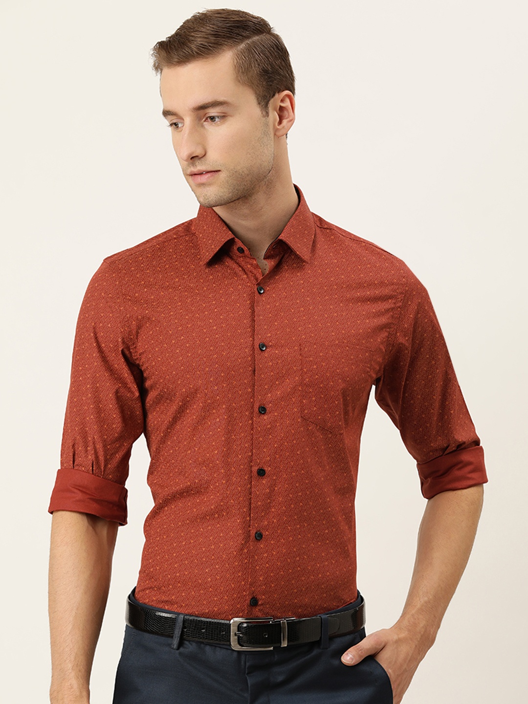 

IVOC Men Rust Red Slim Fit Printed Pure Cotton Formal Shirt