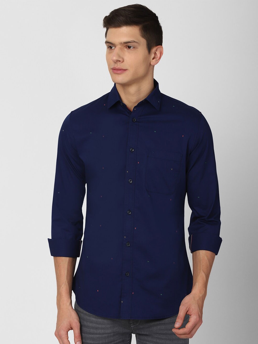 

Van Heusen Sport Men Blue Slim Fit Pure Cotton Casual Shirt