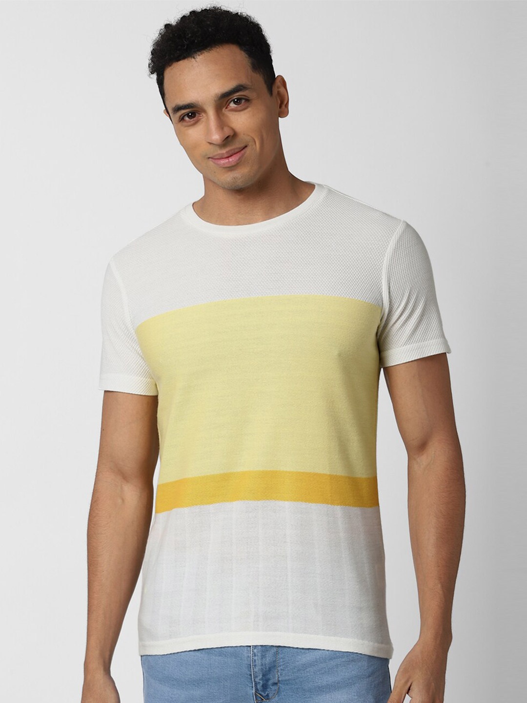 

Peter England Casuals Men White Colourblocked Slim Fit T-shirt