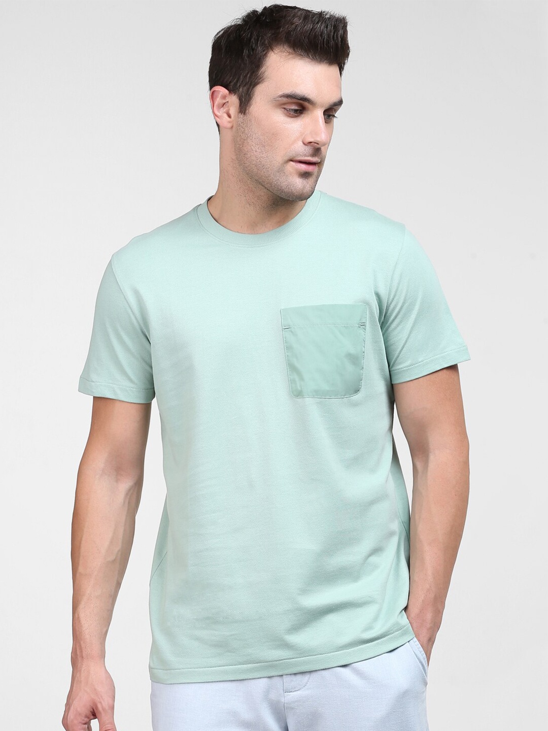 

SELECTED Men Green Printed V-Neck Extended Sleeves Organic Cotton T-shirt