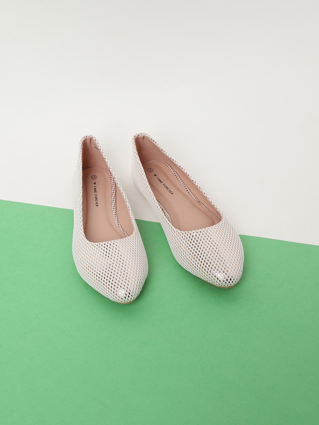 

Fame Forever by Lifestyle Girls White Textured Ballerinas Flats