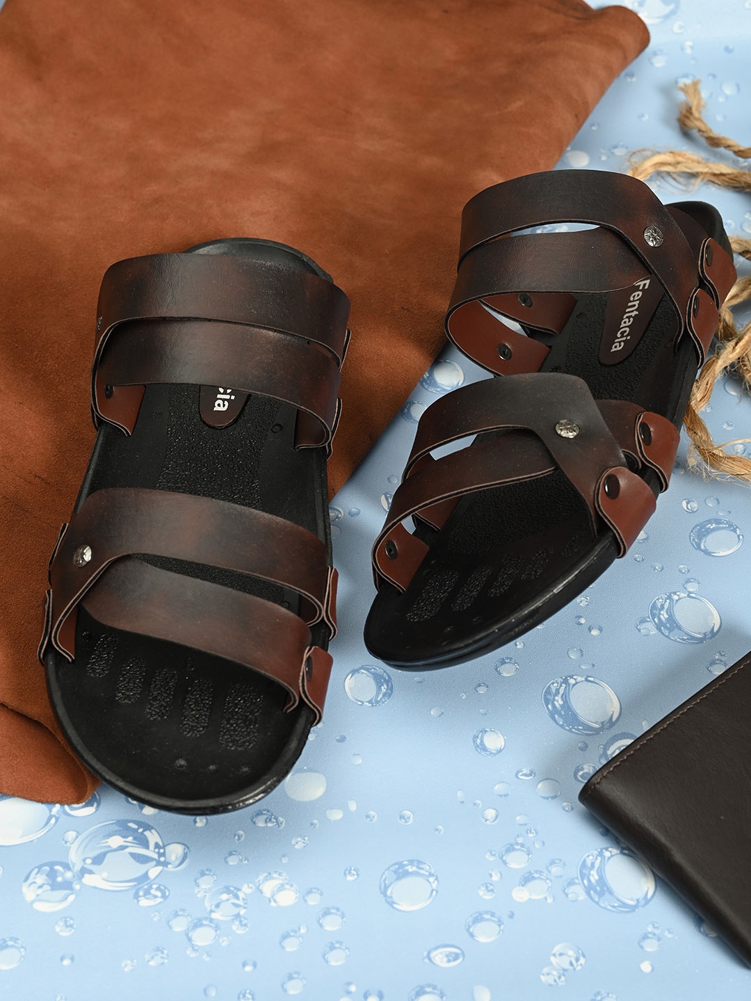 

Fentacia Men Brown Comfort Sandals