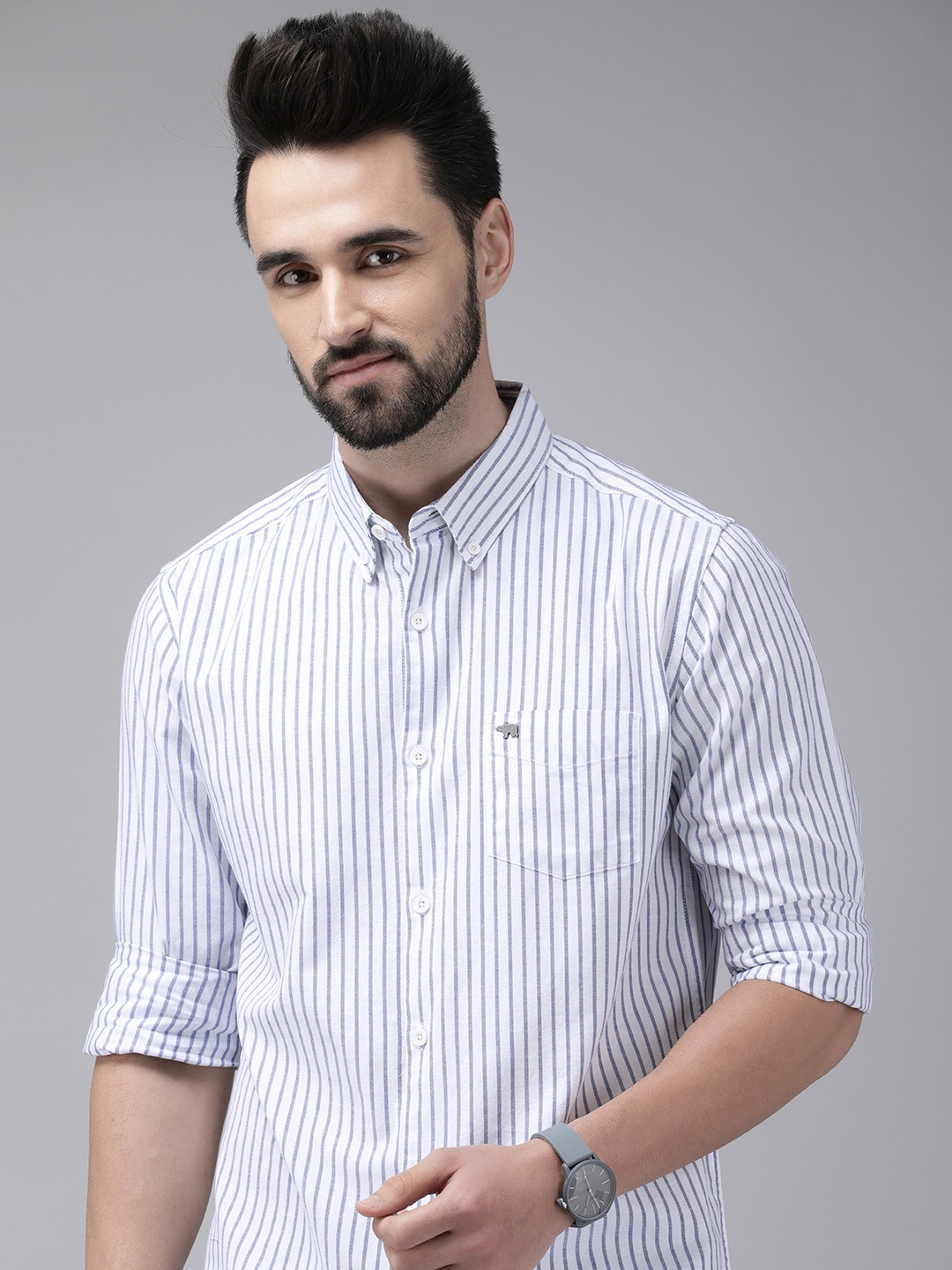 

THE BEAR HOUSE Men White & Blue Pure Cotton Slim Fit Striped Casual Shirt