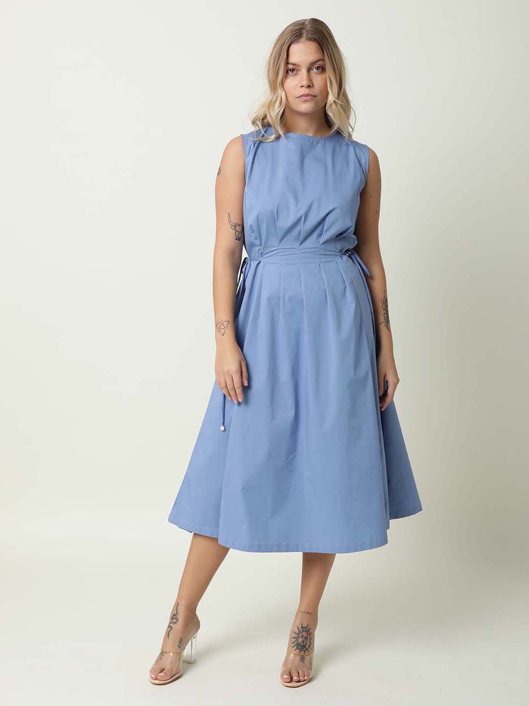 

RAREISM Blue Solid Midi Fit & Flare Dress