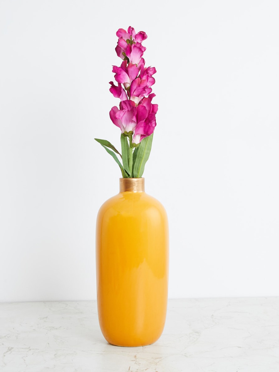 

Home Centre Yellow Solid Ceramic Vase