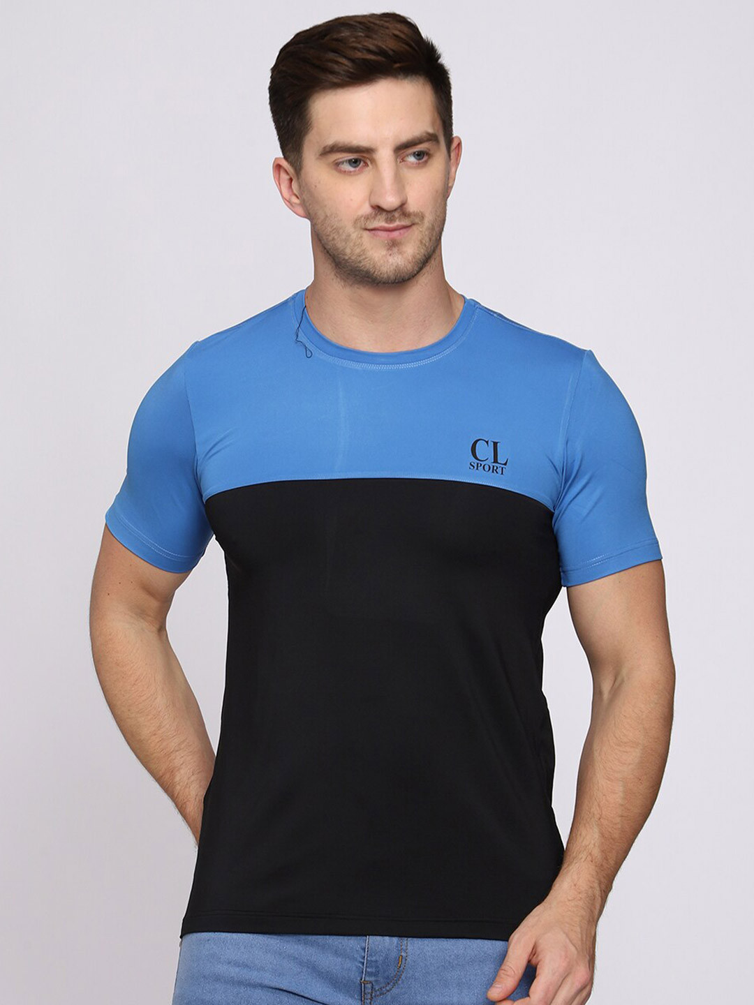 

CL SPORT Men Blue & Black Regular Fit T-shirt