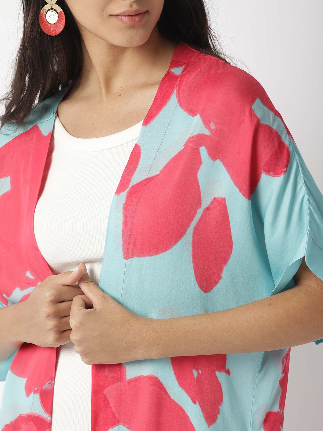 

RAREISM Women Blue & Peach-Coloured Printed Longline Shrug