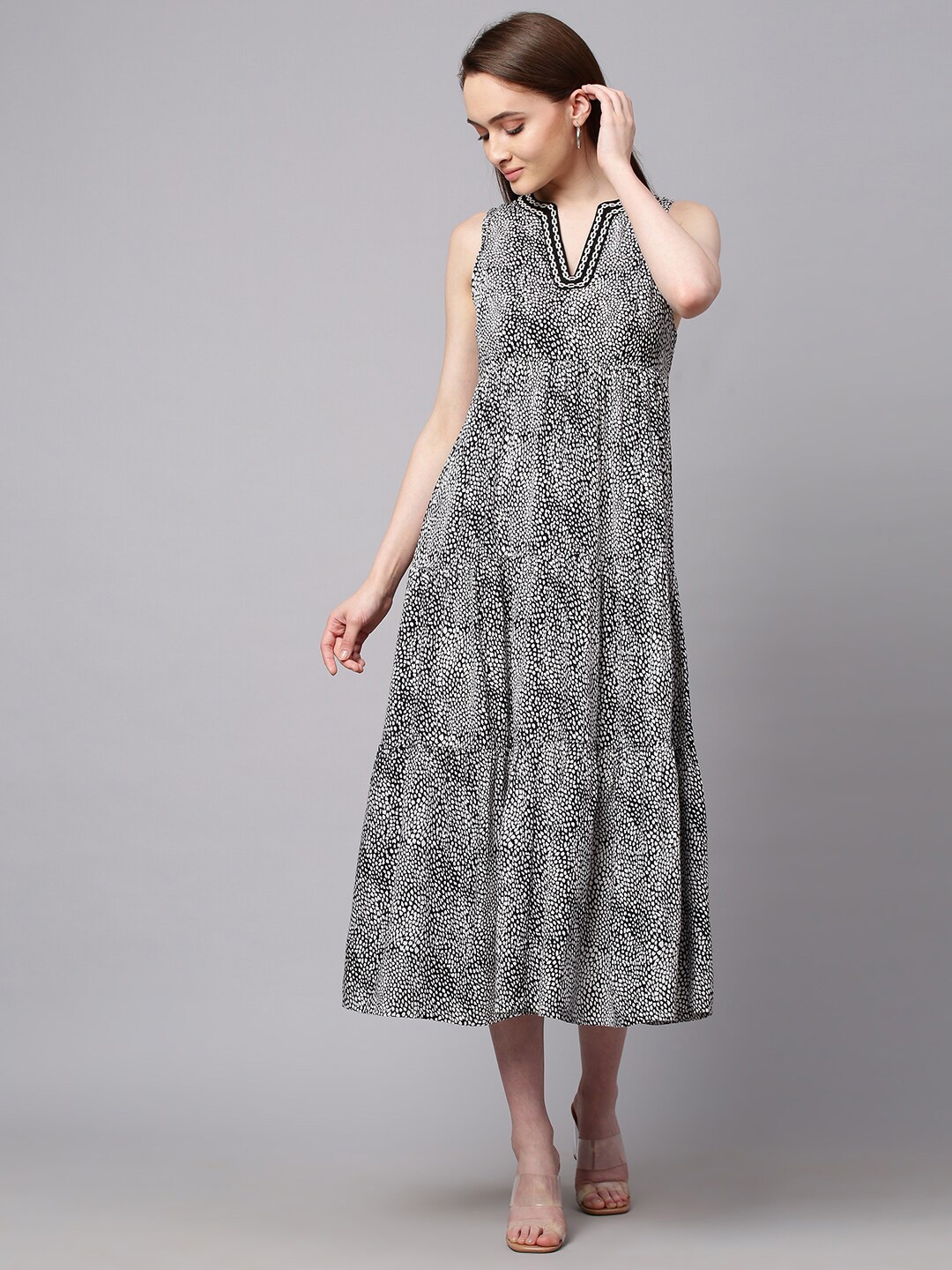 

Chemistry Black Printed A-Line Midi Dress
