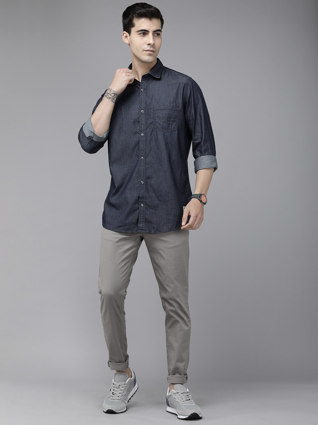 

VAN HEUSEN DENIM LABS Men Navy Blue Solid Pure Cotton Slim Fit Casual Shirt
